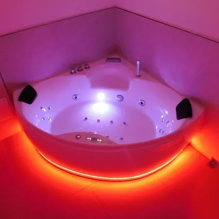 La Maison Di Luca Alojamento de Acomodação e Pequeno-almoço 4*