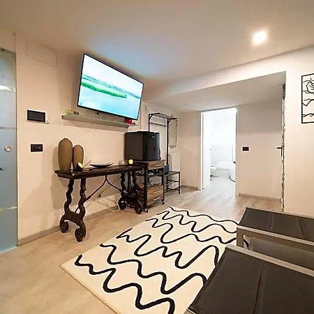 La Maison Di Luca Bed & Breakfast 4*