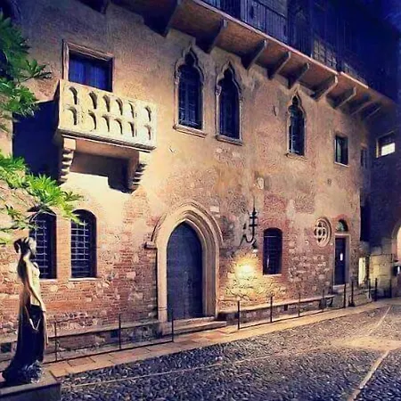 卢卡·迪住宿加早餐旅馆 住宿加早餐酒店 维罗纳